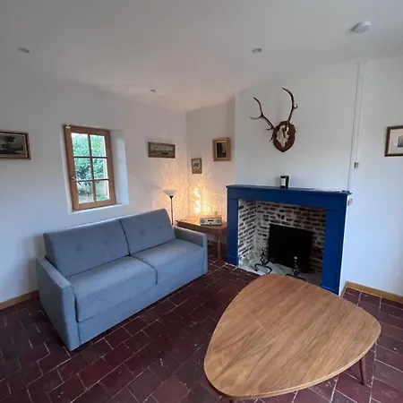 Du Mont Des Ormes Apartment *